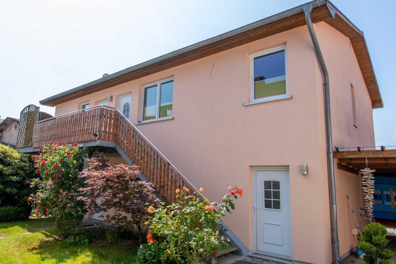 צינוביץ Ferienwohnungen Villa Vedro מראה חיצוני תמונה