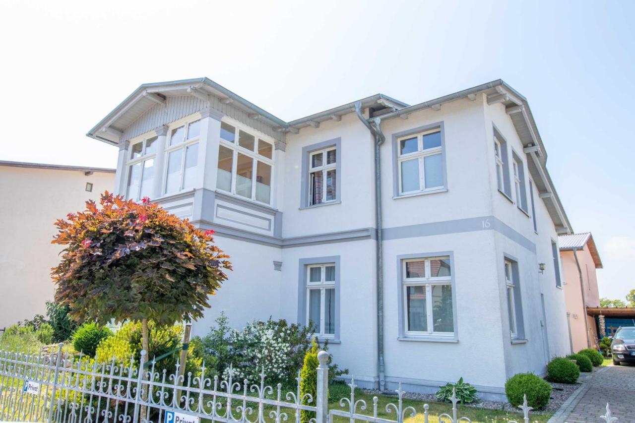 צינוביץ Ferienwohnungen Villa Vedro מראה חיצוני תמונה