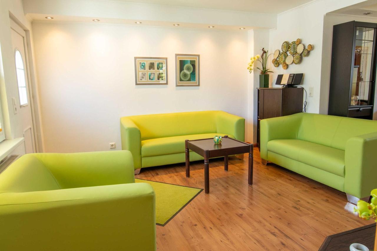 צינוביץ Ferienwohnungen Villa Vedro מראה חיצוני תמונה